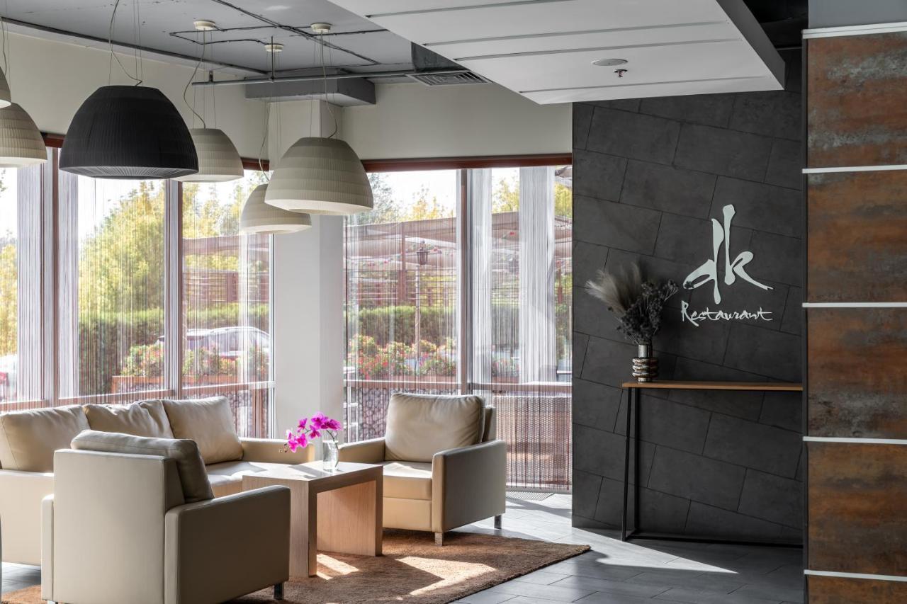 Ramada Encore Kiev Exteriör bild
