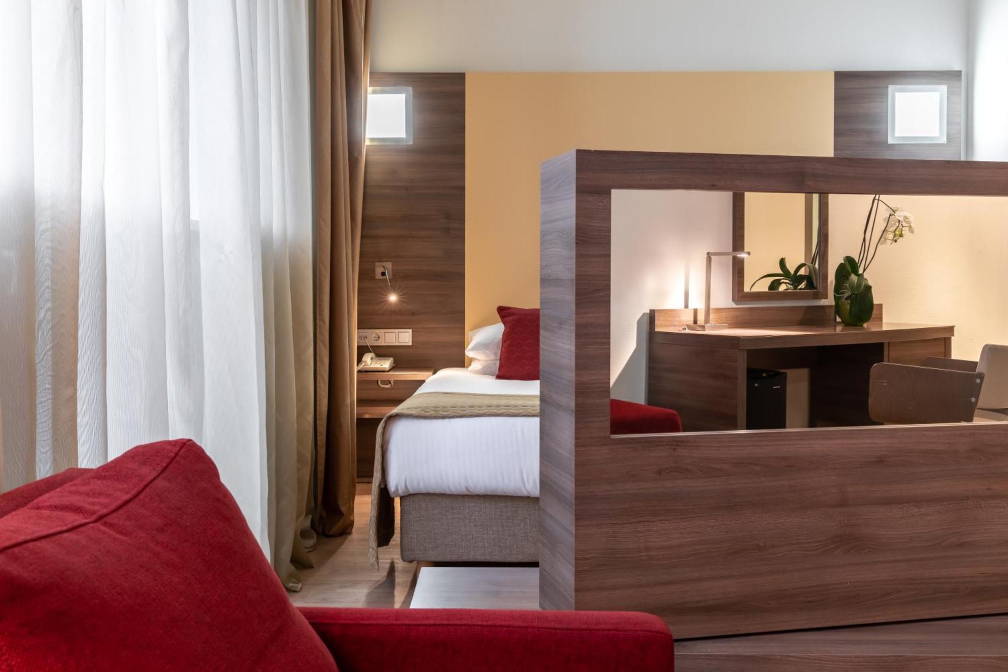 Ramada Encore Kiev Rum bild