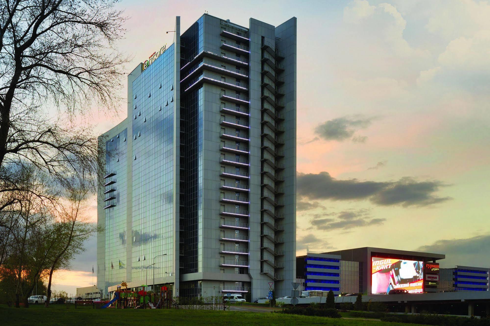 Ramada Encore Kiev Exteriör bild